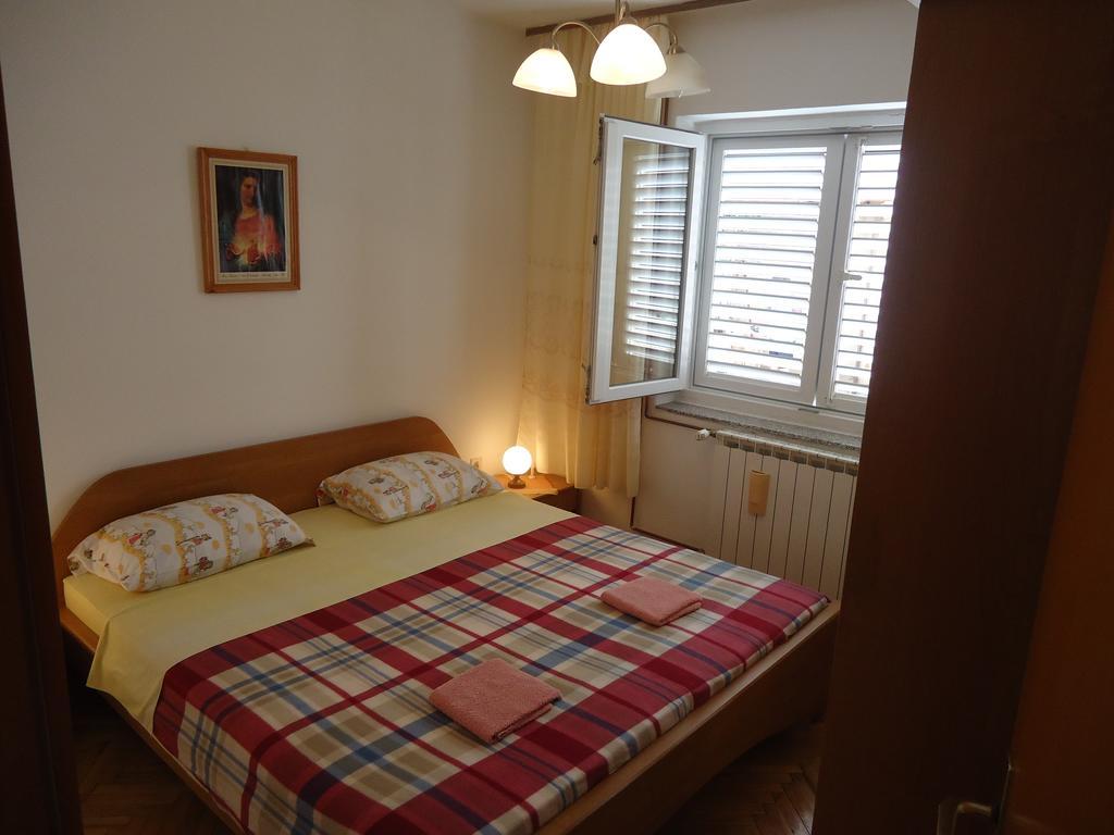 Apartamento Apartman Lipa Senj  Exterior foto